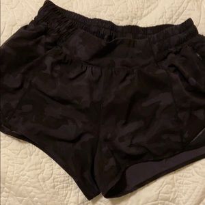 Lululemon Hotty Hot Short 2.5”